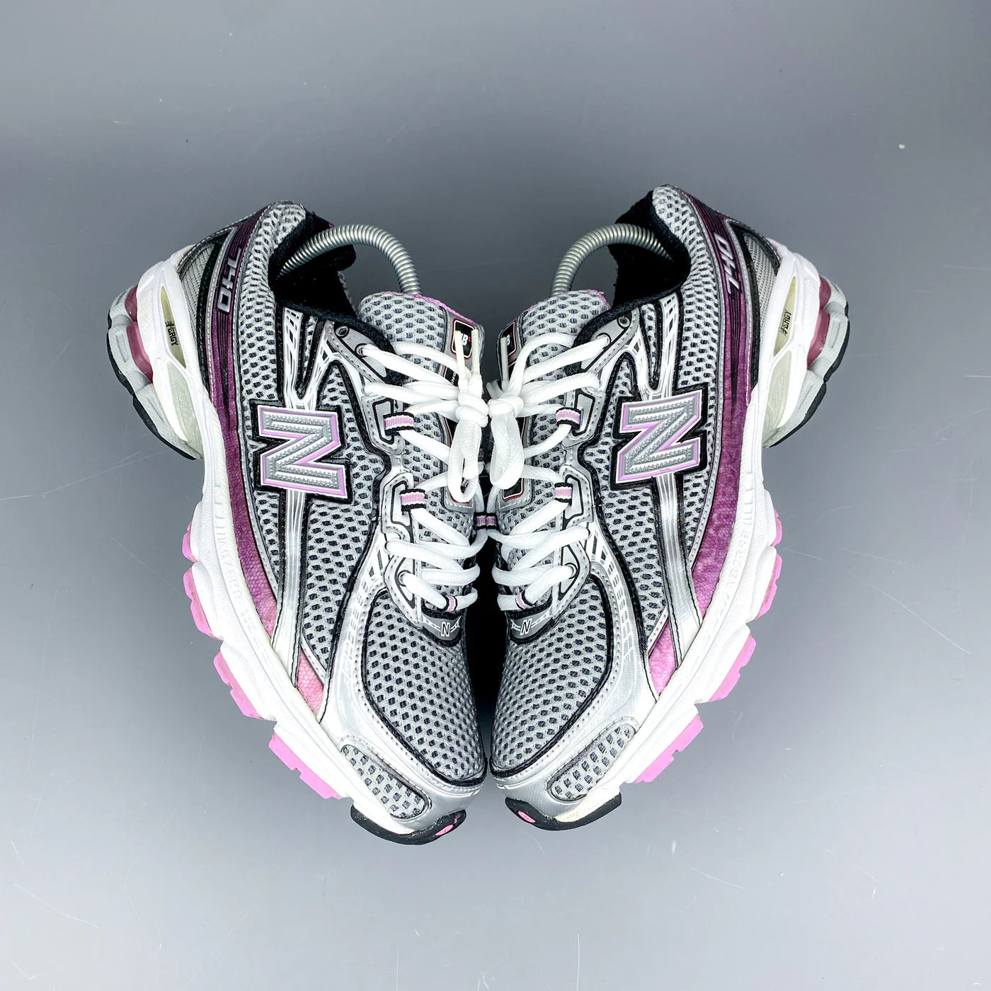 New Balance 740 Rose