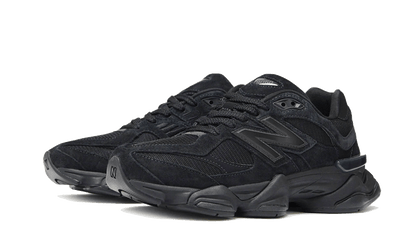 9060 Triple Black