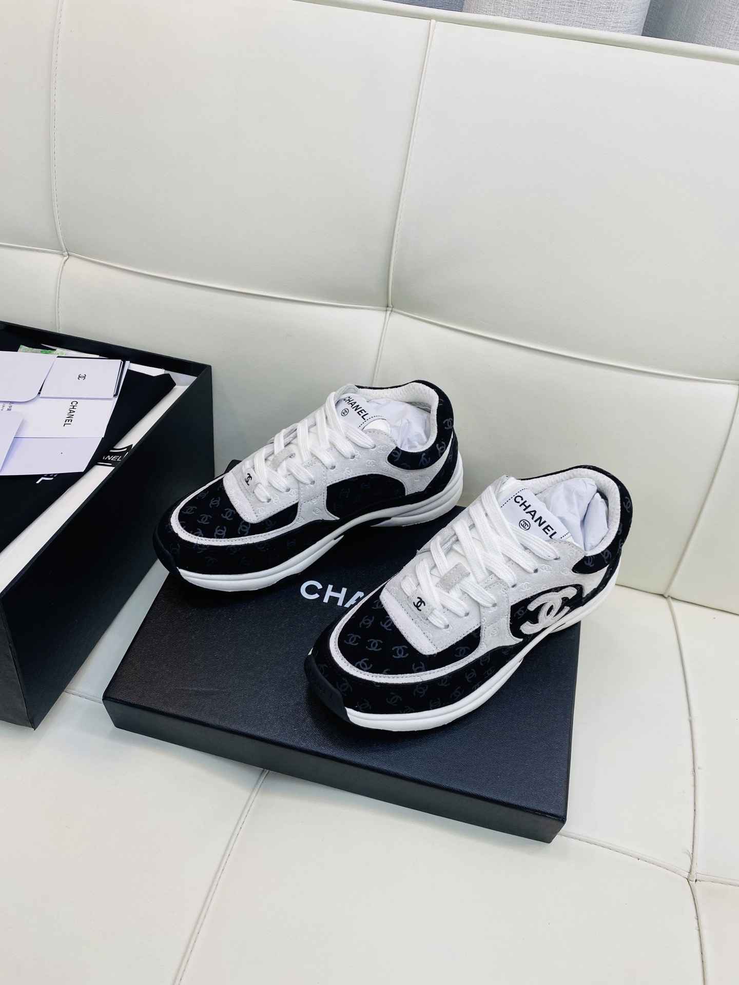 Chanel CC Runner