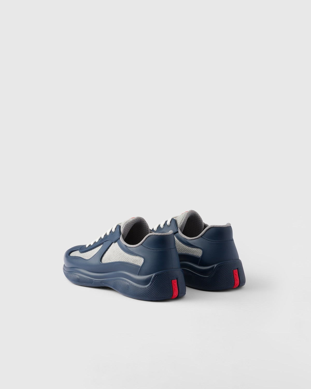 Prada America’s Cup en Gomme Bleu Roi