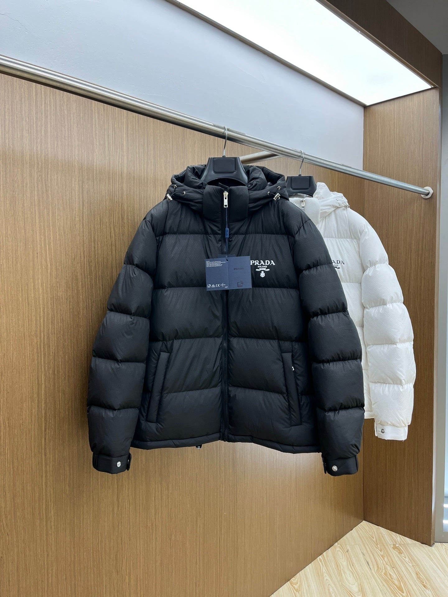 Selected Variant Image