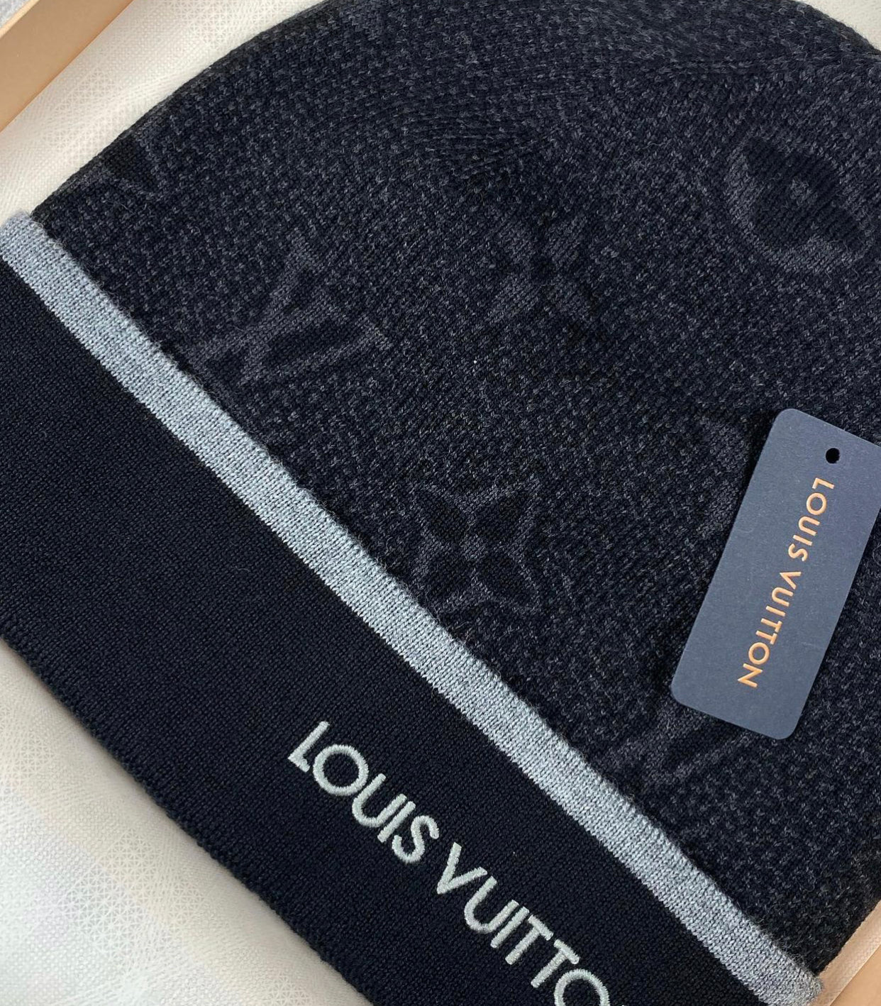 Bonnet LV Noir