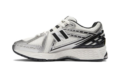 New Balance 1906R METALLIC SILVER